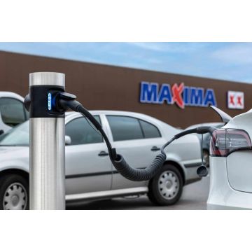Sähköauton latausasema In balance Grid Charging station