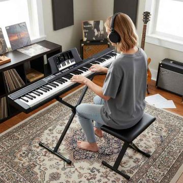 Electric piano, 88 keys, 130.5 × 22.5 × 12 cm