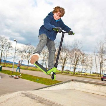 Stunt scooter, HIC, ABEC-9, Green/black, 67 × 47 × 80 cm