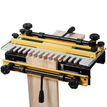 Tarkkuusjyrsin 12" lohenpyrstöliitoksella ja 0,5" mallineella